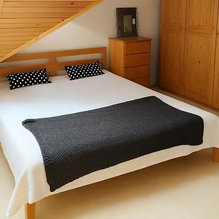 Appartement Romanticke V Podkrovi Idealne Pre Pary Alebo Rodinku-self Check *