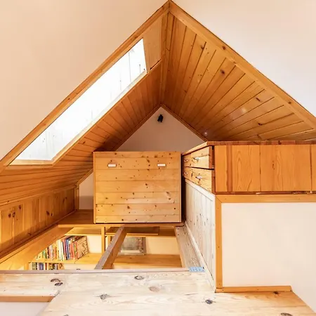 Romanticke V Podkrovi Idealne Pre Pary Alebo Rodinku-self Check