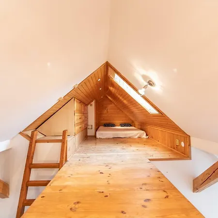 Apartmán Romanticke V Podkrovi Idealne Pre Pary Alebo Rodinku-self Check *