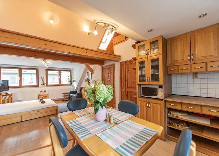 Apartmán Romantic Attic Retreat